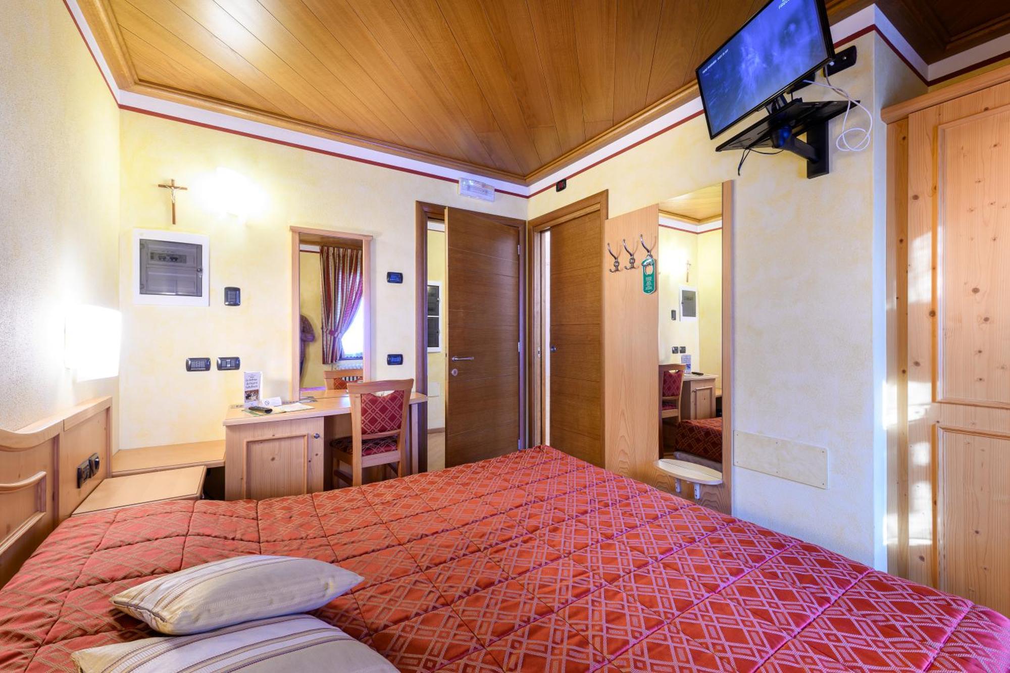 Hotel Garni Le Corti Грозотто Экстерьер фото