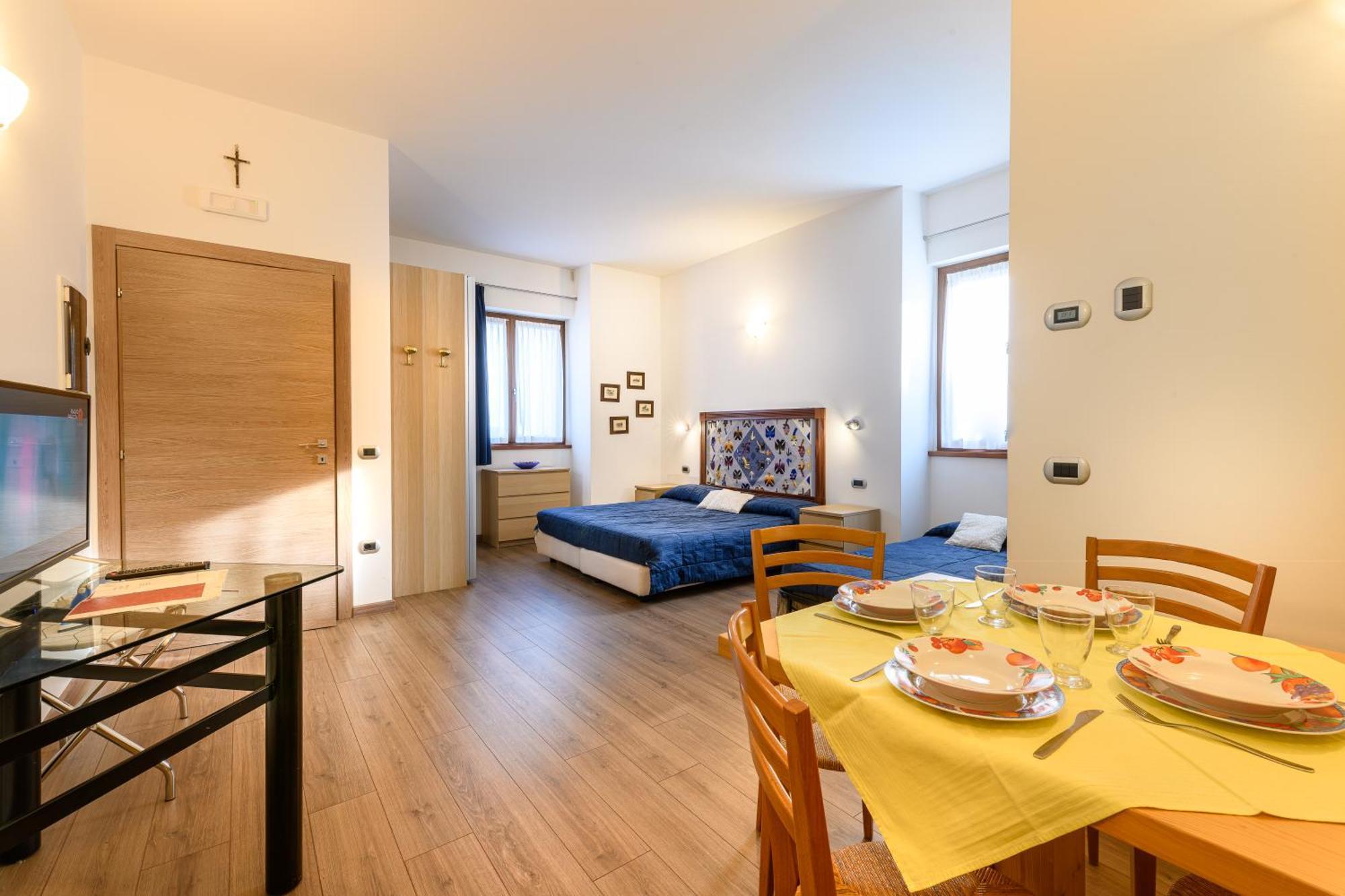 Hotel Garni Le Corti Грозотто Экстерьер фото